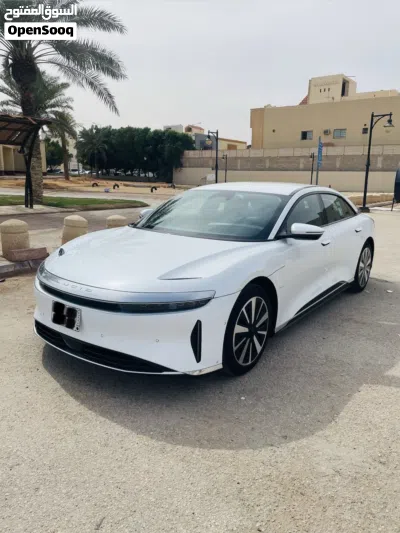 Lucid Air Pure 2