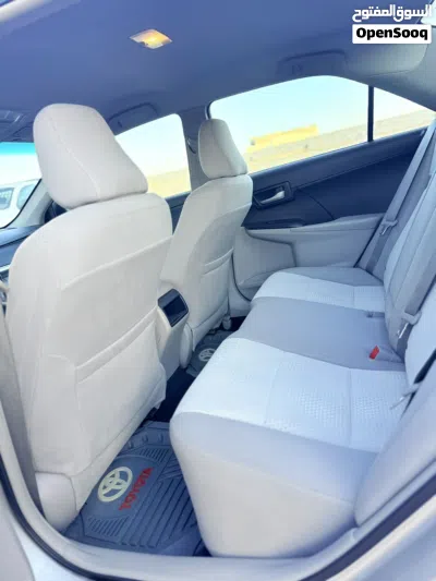 Toyota Camry LE 4