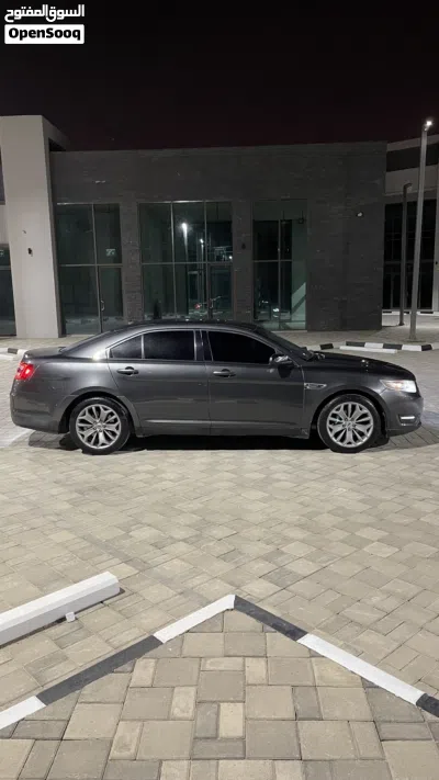 Ford Taurus Limited 2