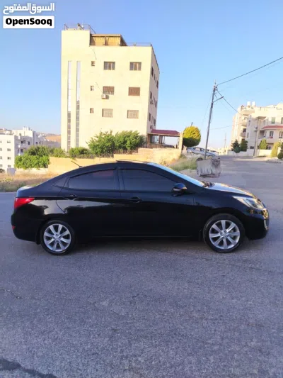 Hyundai Accent SEL 4