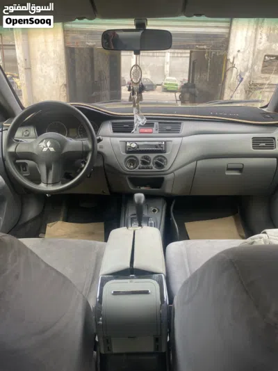 Mitsubishi Lancer ES 4