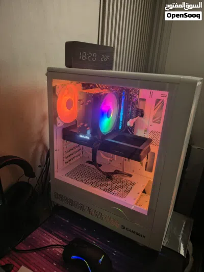 Pc case (game max) 6 fans 1 month used only(الكيس لحاله للبيع) 3