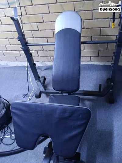 Uses gym bench 4