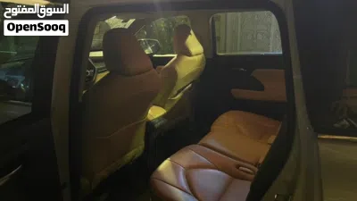 تويوتا هايلاندر XLE 4