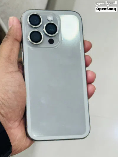 I phone 15 pro 256 battery health 89% clean phone no replacement . With orginal box orginal charger 3