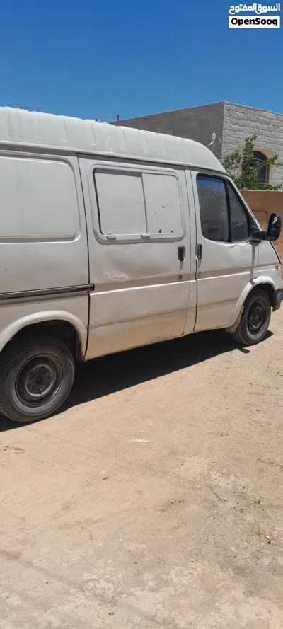 Ford Transit Standard 4