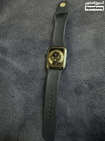 ساعة أبل اصدار 6 4