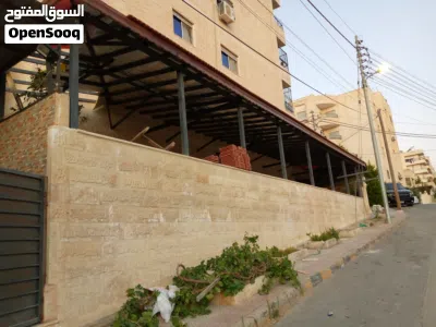 شقه ارضيه مستعمله ثمان سنوات وحاليا متاجره ايجار ايجارها 280 حاليا متاجره 3