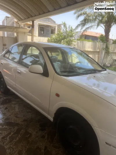 Nissan Sunny Standard 2