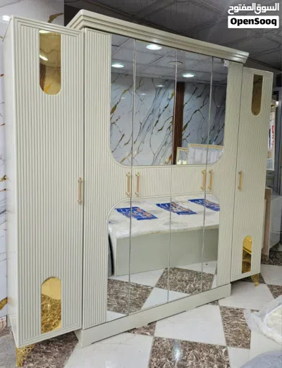 غرف نوم ملكي راقي فخامة التفاصيل وروعة التصميم، جودة عالية تعطي غرفتك هيبة القصور ورونق الرفاهية. 2