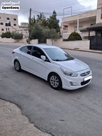 هيونداي اكسنت Standard 4