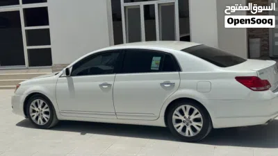 Toyota Avalon XLS 4