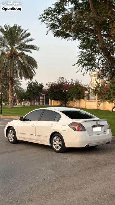 نيسان التيما S 4