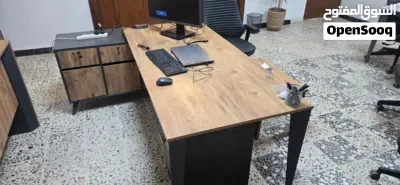 مكتب مديري موديرن راقي جداً وبحالة ممتازة (شبه جديد) 2