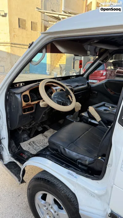 هيونداي H 100 4
