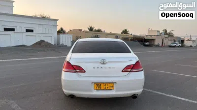 Toyota Avalon XLE 2