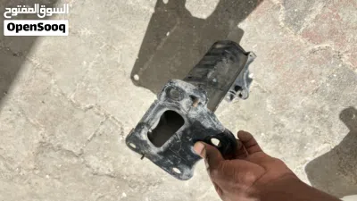 متوفر قطع غيار لكزس is 3