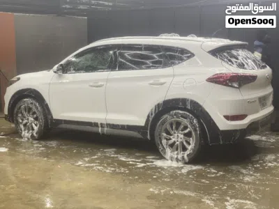 Hyundai Tucson GL 4