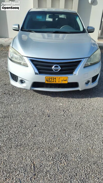 Nissan Sentra SR 2