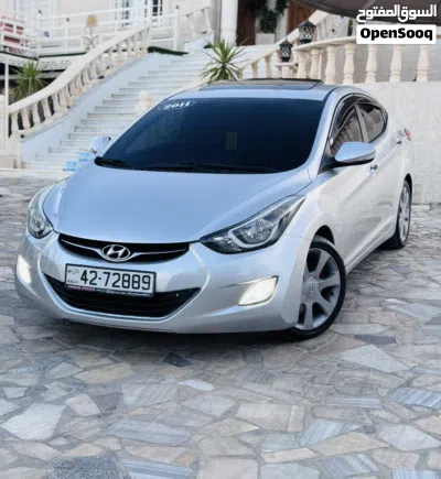 Hyundai Avante Limited 4