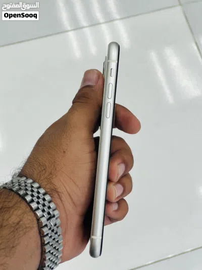 IPHONE 11 128 GB 3