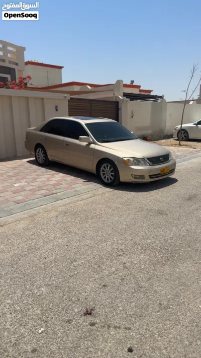 Toyota Avalon XLE 3