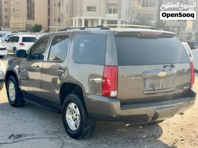 Chevrolet Tahoe 1LS 2