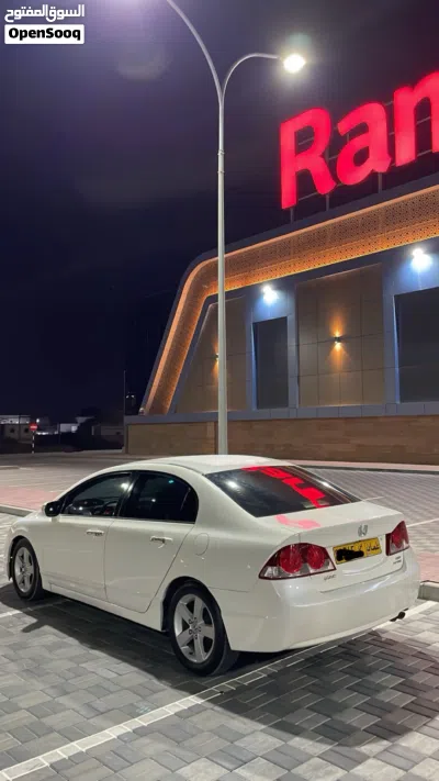 هوندا سيفيك DX 4