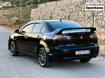 Mitsubishi Lancer GLS 3