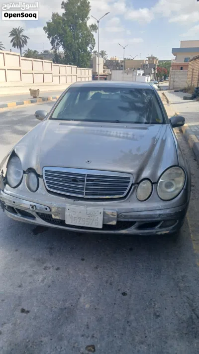 مرسيدس بنز الفئة-E E 200 3
