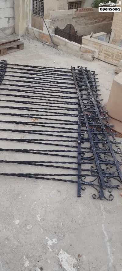 حمايات ثقاال عدد 2 عرض 3متر وارتفاع مترين و8 3