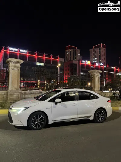 Toyota Corolla Hybrid 3