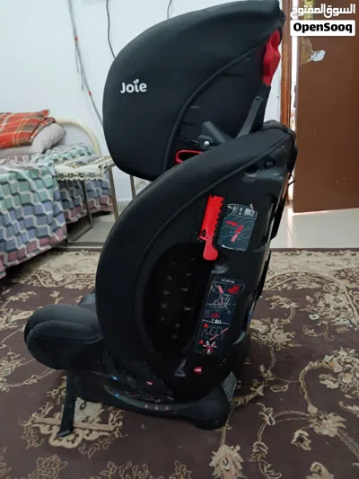 كرسي سيارات للاطفال بحاله جيده جدا السعر 8 kd 3
