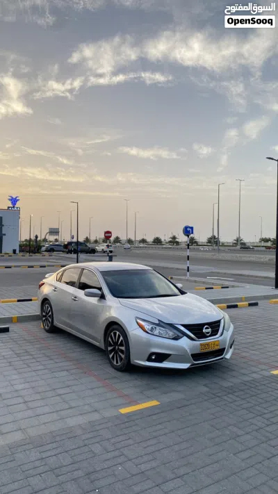 نيسان التيما SV 4