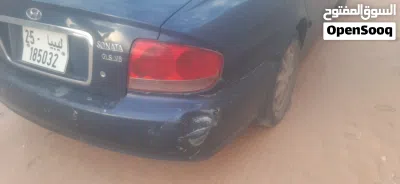 Hyundai Sonata GL 2