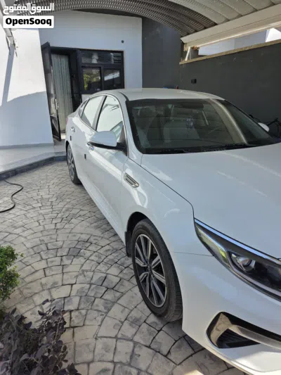 Kia Optima Standard 2