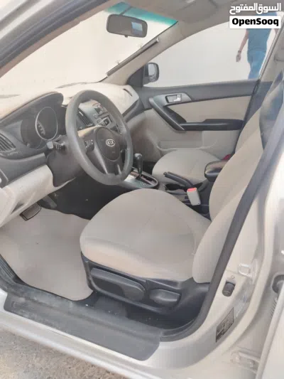 Kia Cerato EX 3