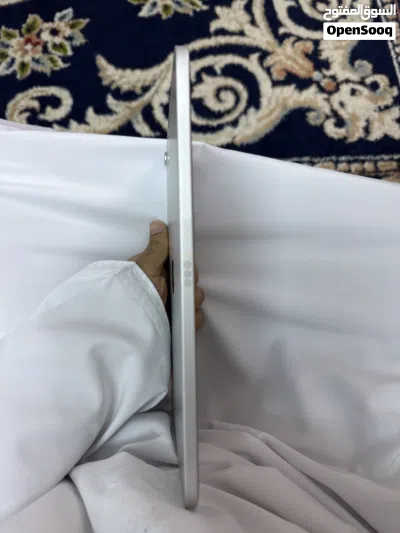 ايباد اير 11 نظيف جداً 3