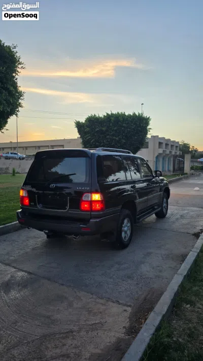 تويوتا لاند كروزر VXR 4