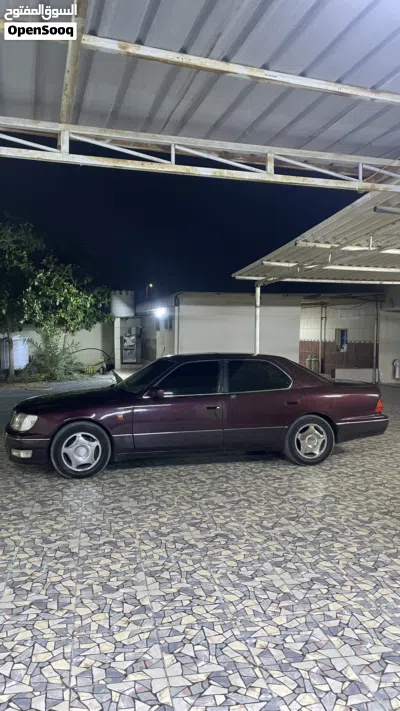 Lexus LS LS 400 2
