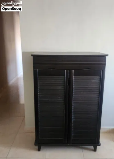 تخت حجم كنج مع فرشة و خزانة جانبية King Size Bed and mattress 4
