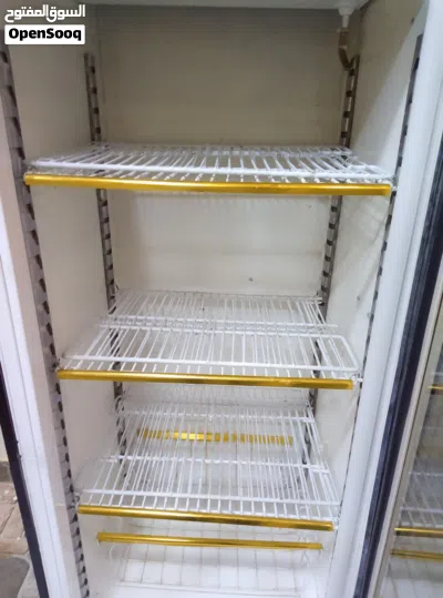 ثلاجة عرض حجم وسط نظيفه جدا 4