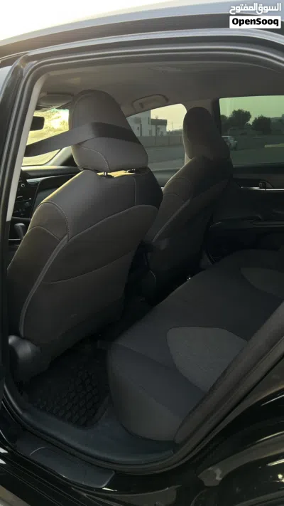 Toyota Camry LE 4