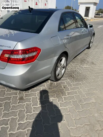 Mercedes Benz E-Class E 300 2