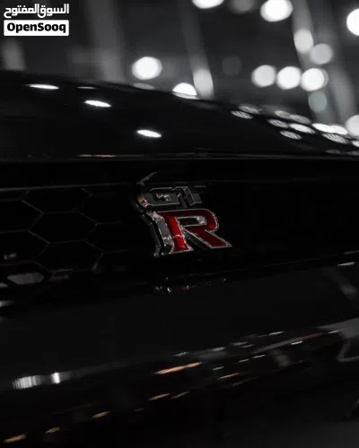 نيسان GT-R Standard 4