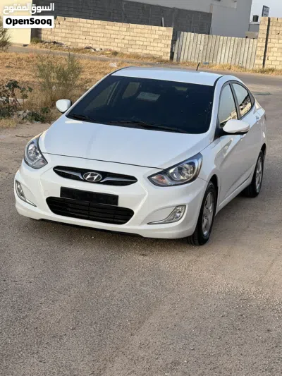 Hyundai Accent GL 2