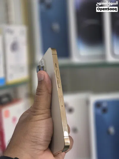 iPhone 13 pro 256gb الهاتف بحالة الوكالة بدون مشاكل مع ضمان و ملحقات لا يفوتك بأقل سعر و 3