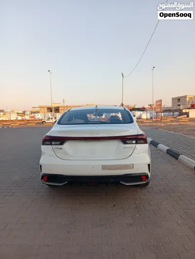 كيا K3 Standard 2