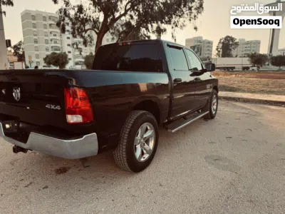 Dodge Ram Big Horn 4