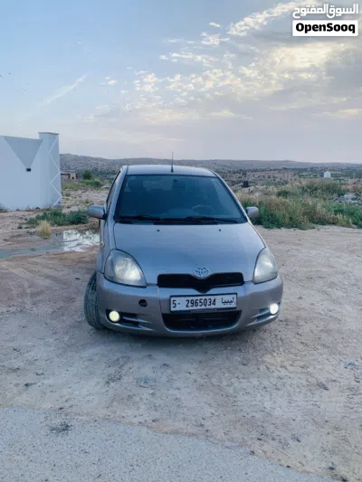 Toyota Yaris S 2